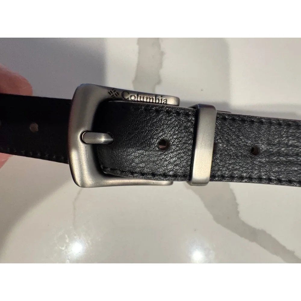 Columbia Reversible Belt Men's Size 40-42‎ Black Brown Leather Buckle